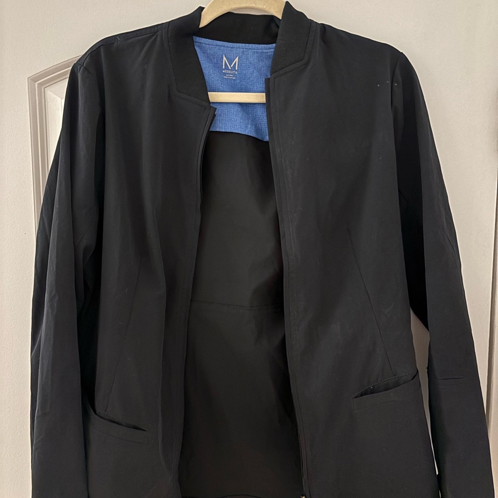Medelita Scrub Jacket